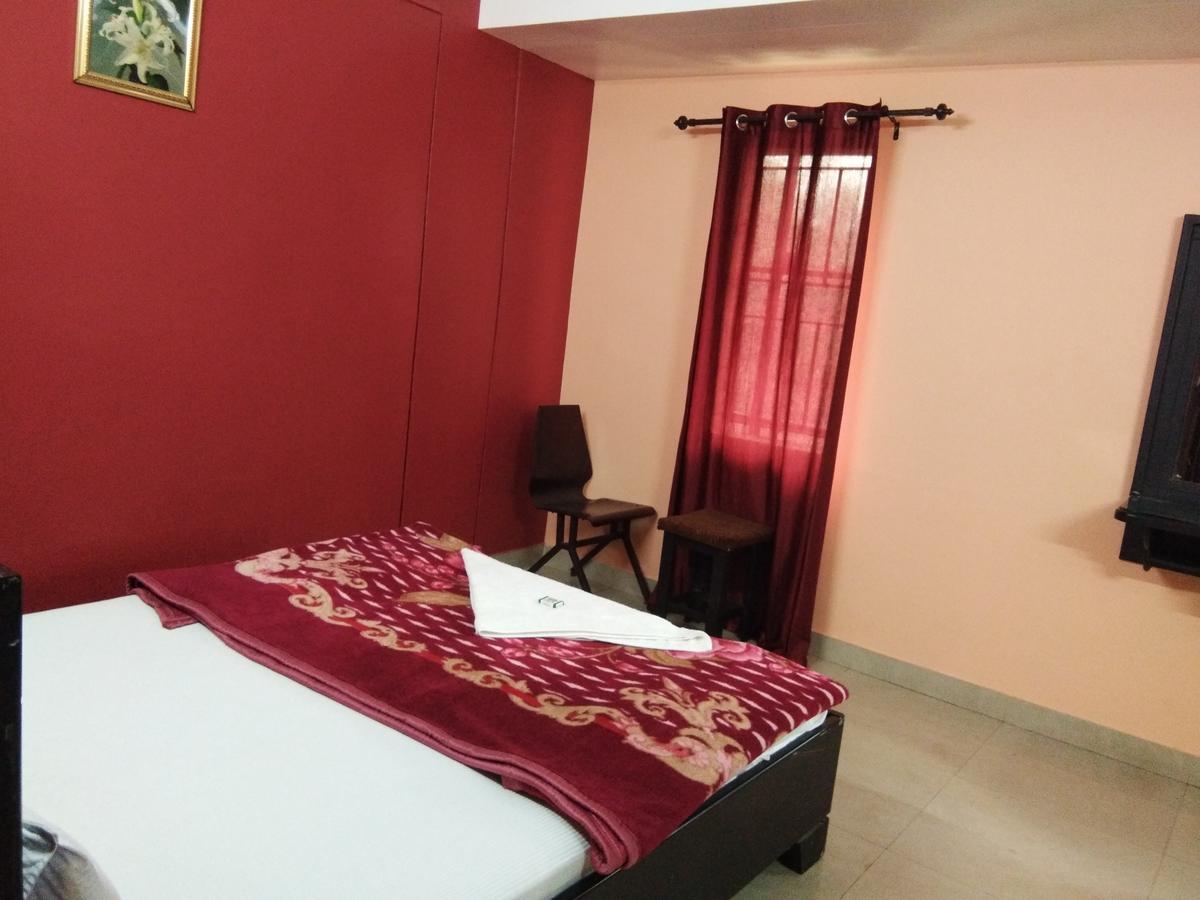 Hôtel A.R.Residency à Kunnamangalam Extérieur photo