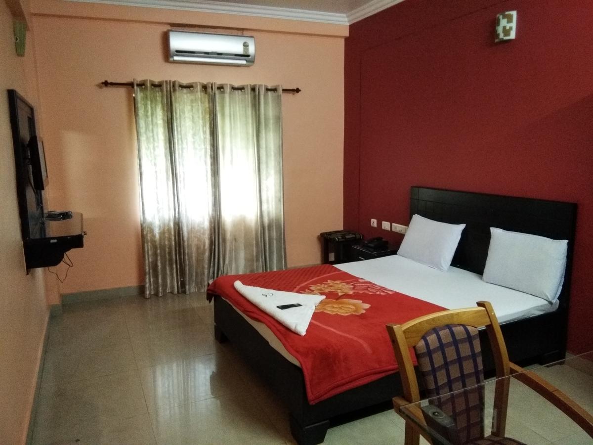 Hôtel A.R.Residency à Kunnamangalam Extérieur photo